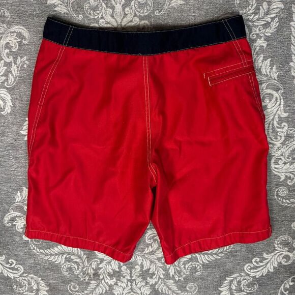 GAP Men's Red Bermuda Board Shorts Size M Casual Summer Swimwear - Picture 2 of 9